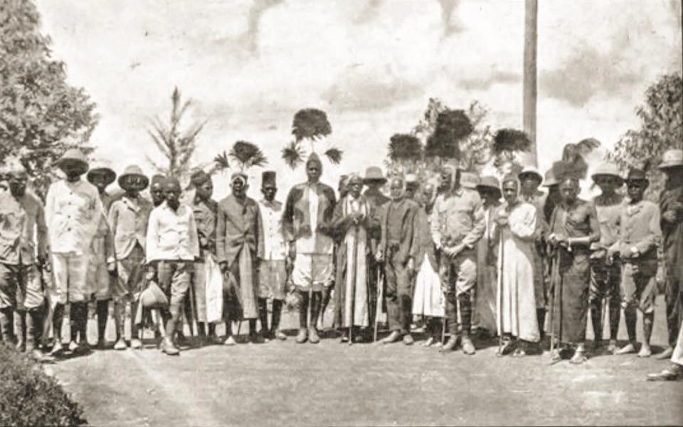 Indigenious communities and migration pattern_Kavirondo and Nandi warriors at Kisumu in 1907