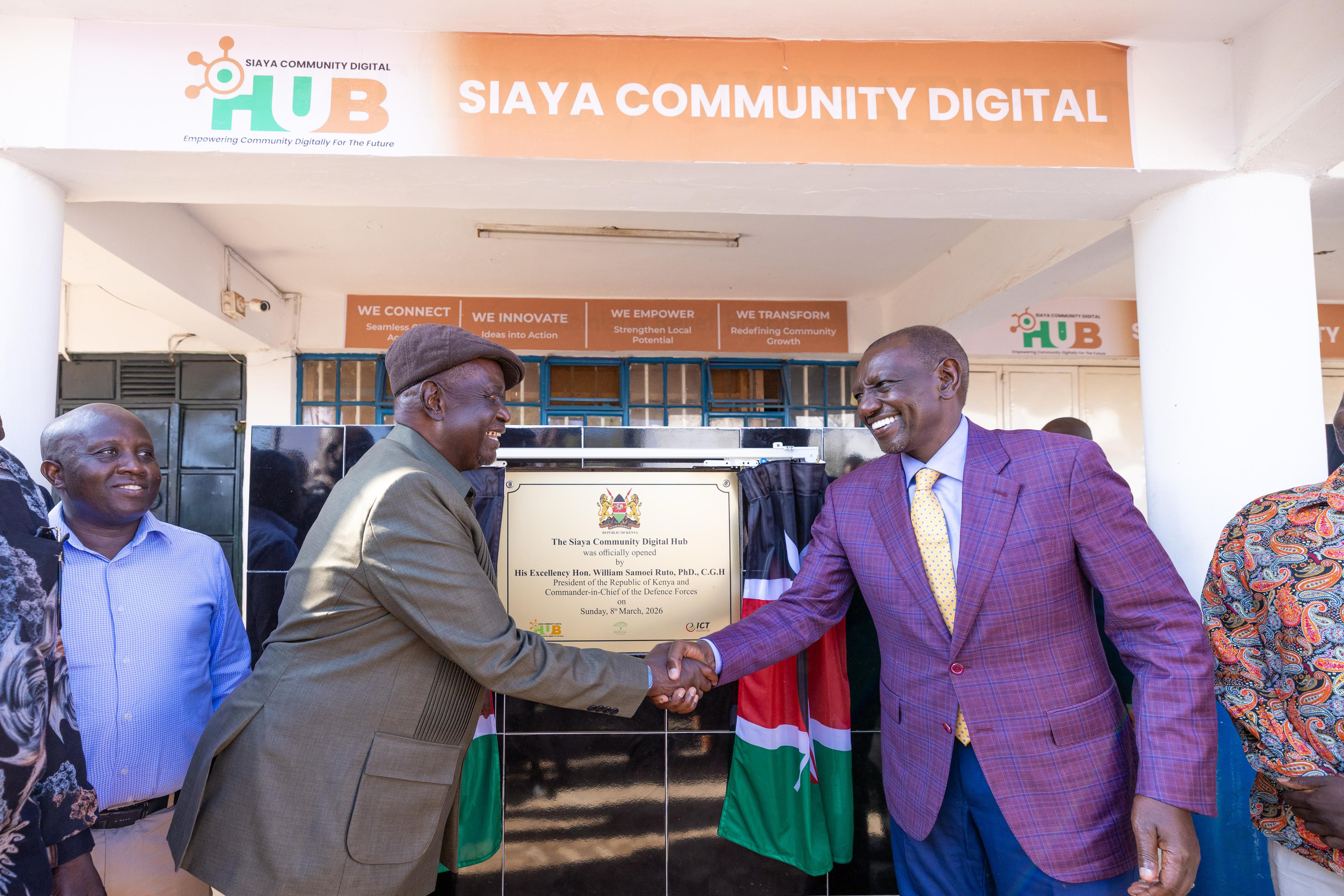 PRESIDENT WILLIAM RUTO AND ODM PARTY LEADER OBURU ODINGA DURING THE LAUNCH OF THE SIAYA COMMUNITY DIGITAL HUB