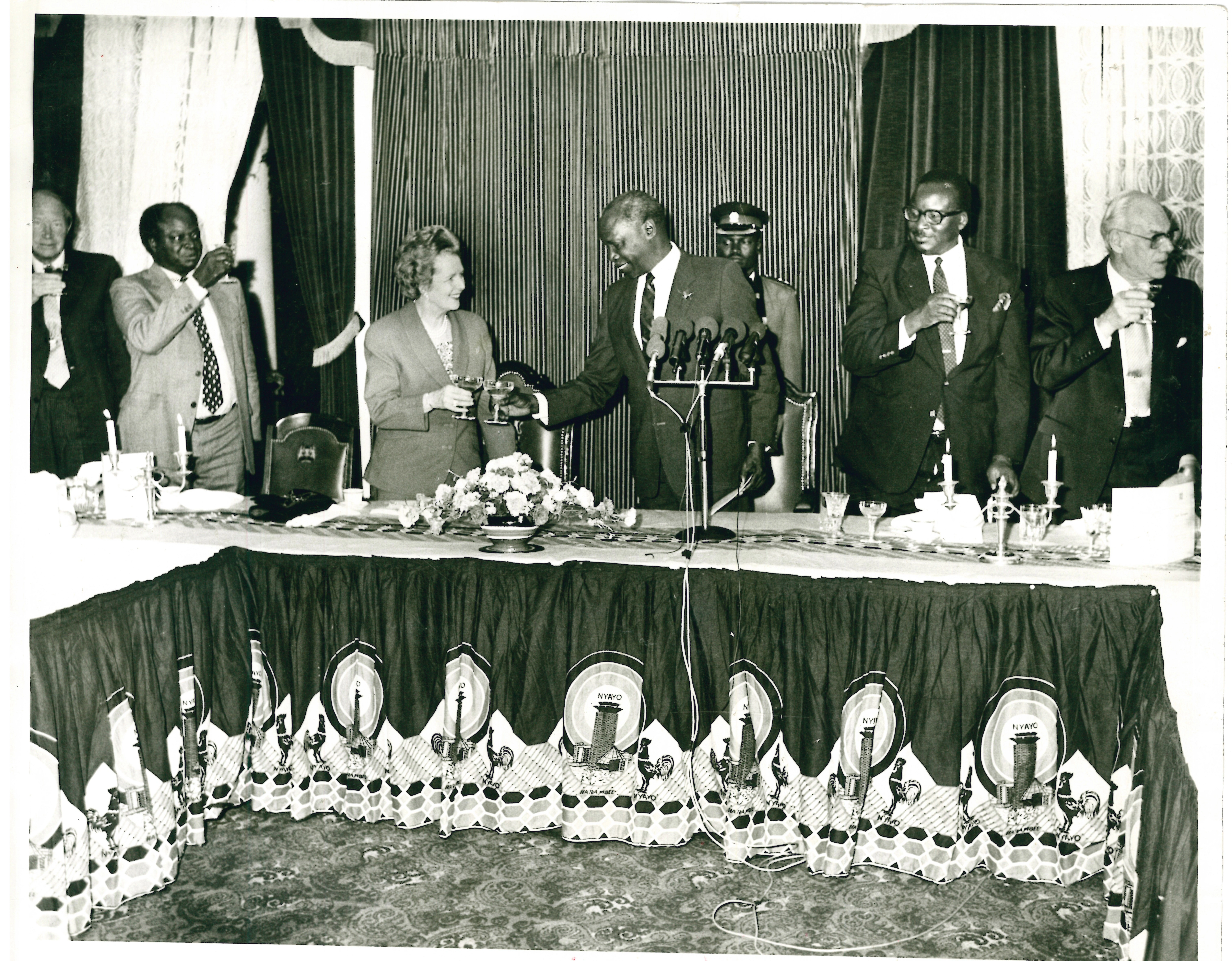 President Daniel Arap Moi hosting British Prime Minister Margaret Thatcher toasting during a banquet at State House Nairobi