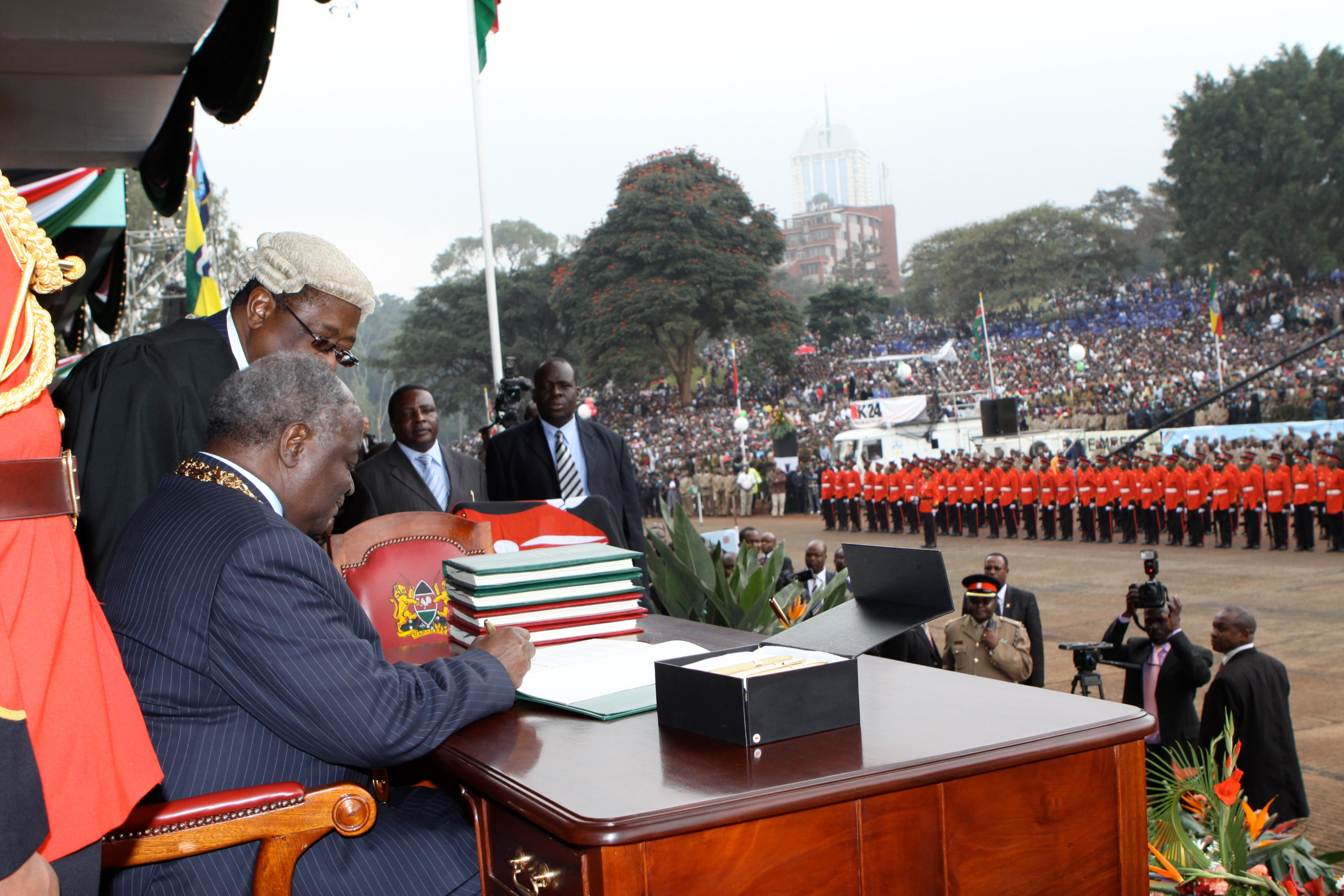 President Mwai Kibaki Signing the New Constitution on Promulgation Day at Uhuru Park Nairobi 2