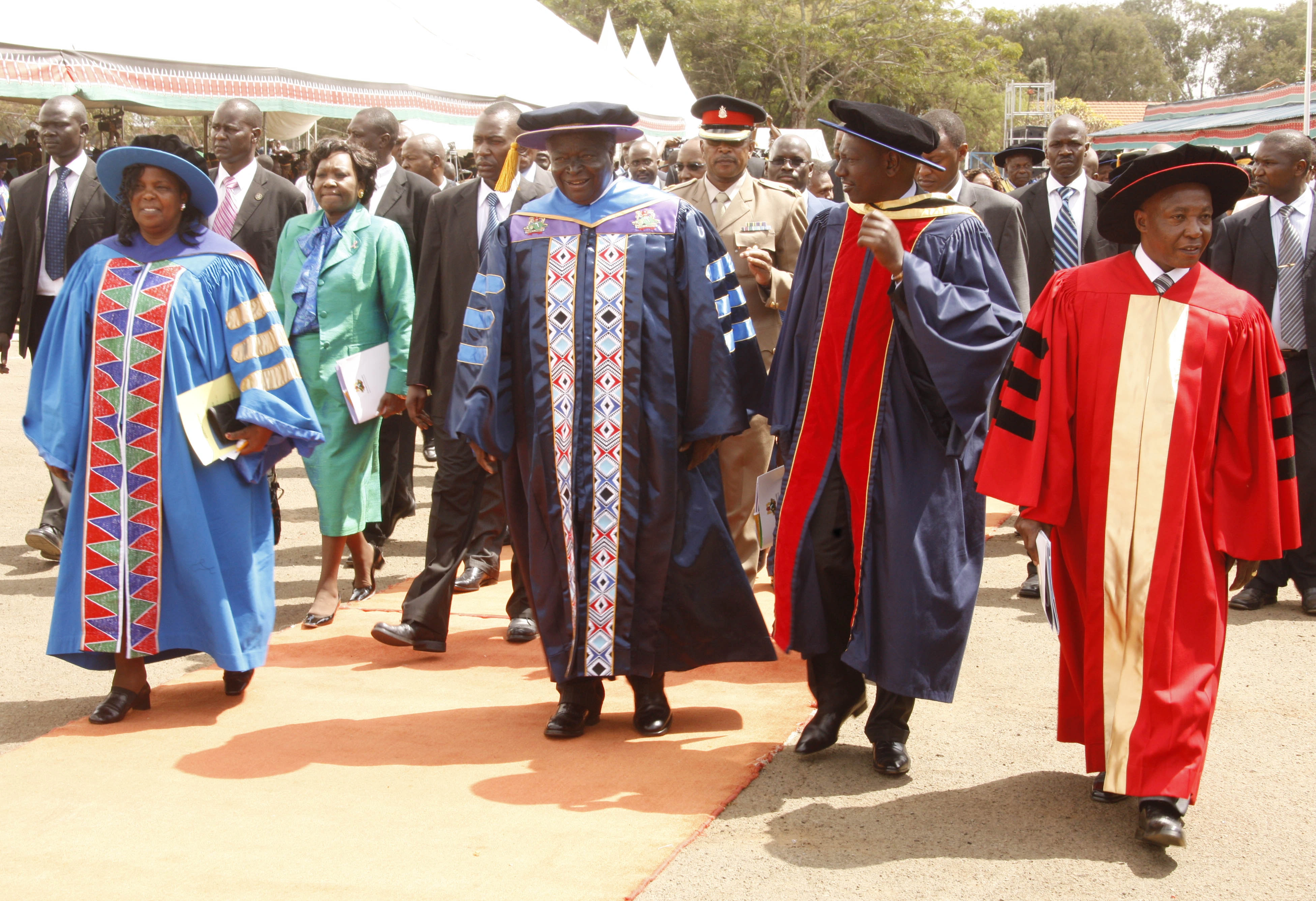 President Mwai Kibaki with Higher Education Minister William Ruto and Kenyatta University VC Prof Olive Mugenda during graduation ceremony