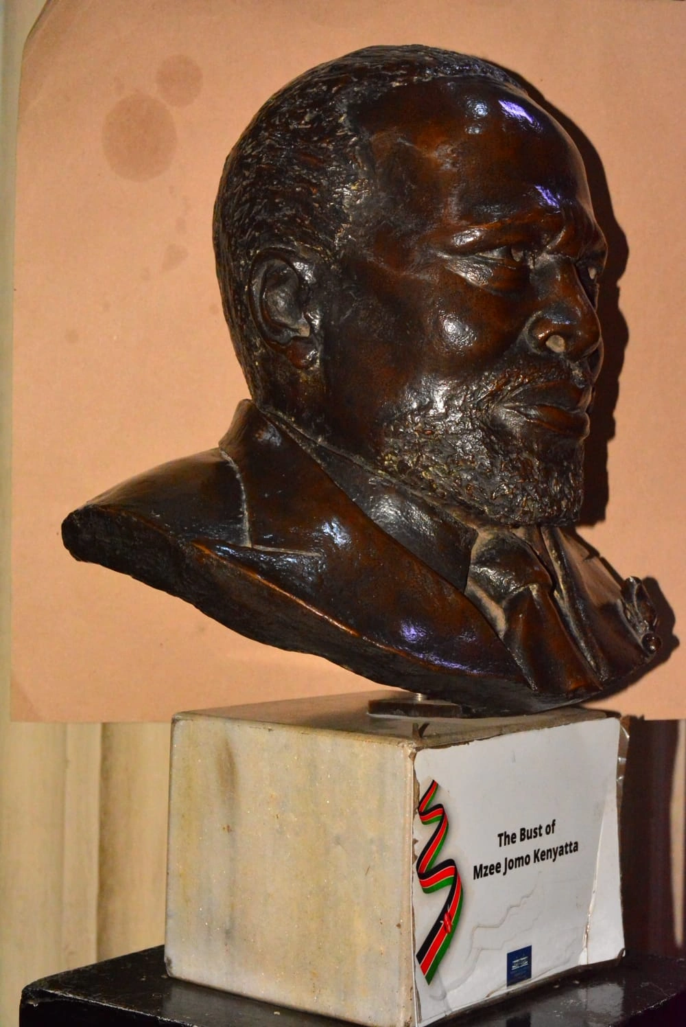 bust
